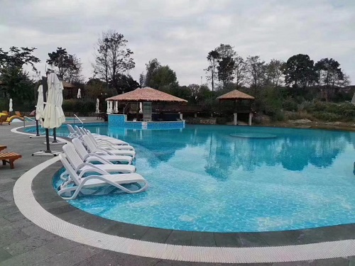 swimming pool swimming pool