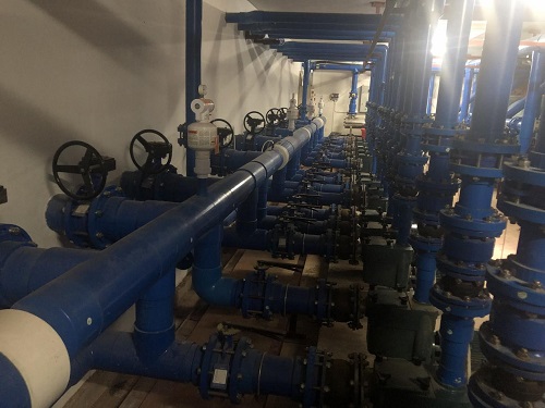 泳池設備機房中的循環(huán)水泵