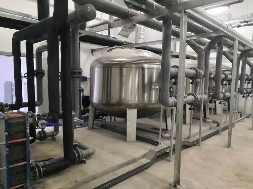 不銹鋼過濾砂缸是泳池設(shè)備中比較好的過濾設(shè)備