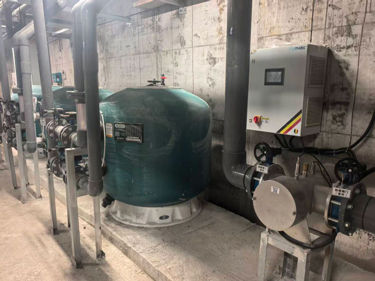 愛(ài)克中壓紫外線(xiàn)殺菌器